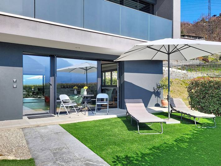 Ferienwohnung für 2 Personen, mit Terrasse und Garten sowie Ausblick