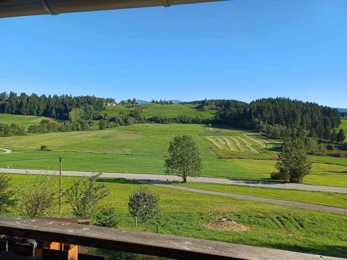 Ganze Wohnung, Ferienwohnung "d' middlere" mit Bergblick in Stiefenhofen, Bayerisch Schwaben