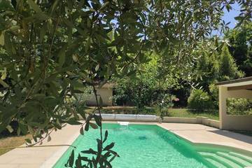 Gîte pour 2 personnes, avec terrasse et jardin à Piolenc