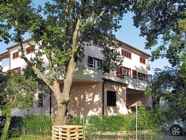 Ferienwohnung für 4 Personen, mit Balkon und Terrasse sowie Garten
