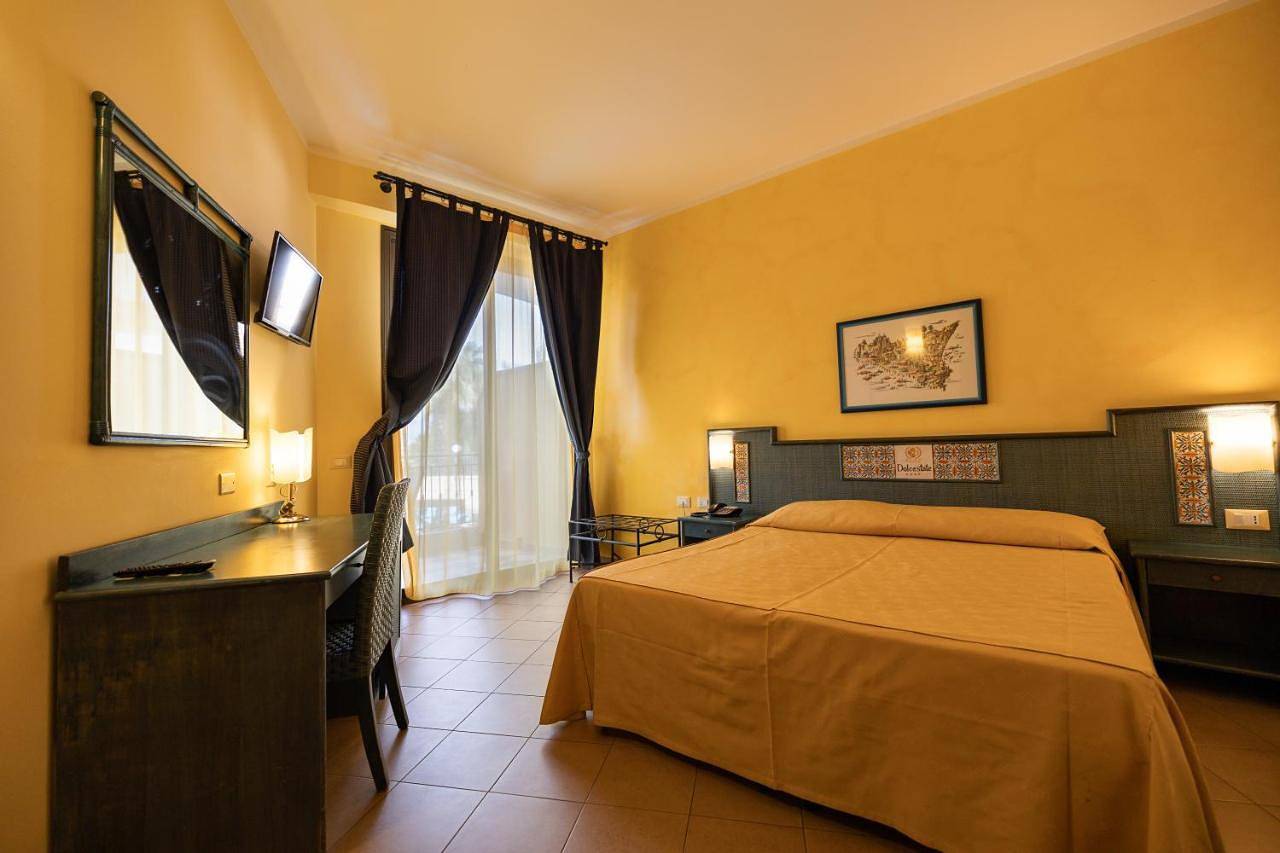Dolcestate Hotel -Club in Contrada Pistavecchia, Campofelice di Roccella