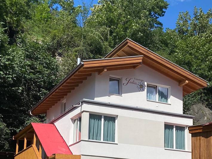 Ferienhaus für 10 Personen, mit Balkon, kinderfreundlich in Oetz