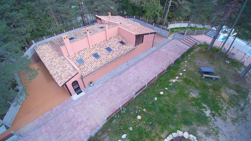 Gîte pour 8 personnes, avec piscine