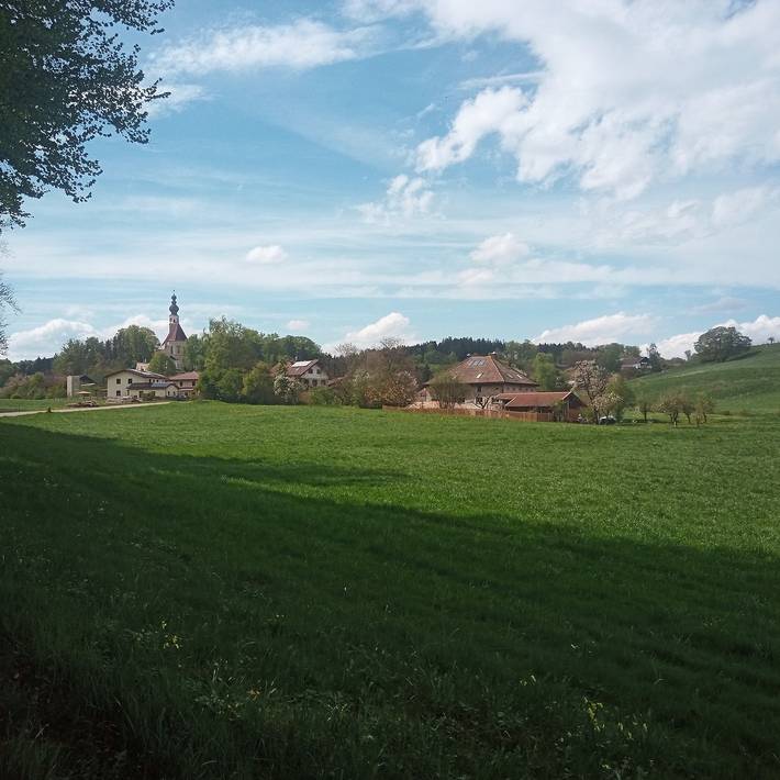Ferienwohnung für 4 Personen, mit Balkon und Terrasse sowie Garten in Taching am See