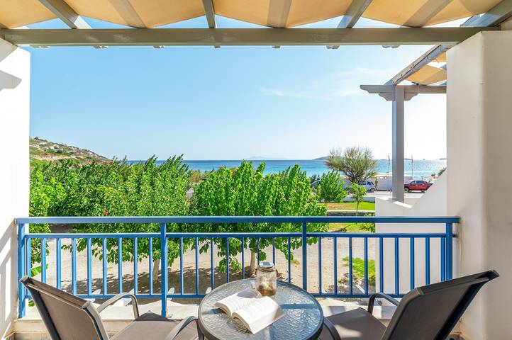 Ferienhaus für 3 Personen, mit Balkon und Garten in Andros