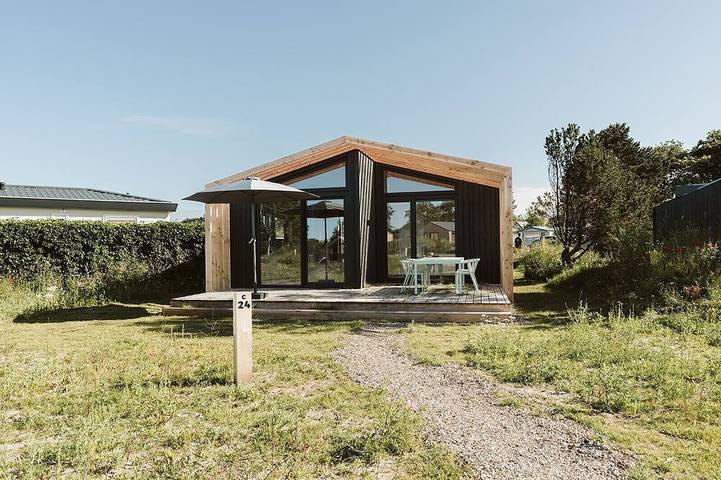 Ferienanlage für 4 Personen, mit Terrasse und Pool