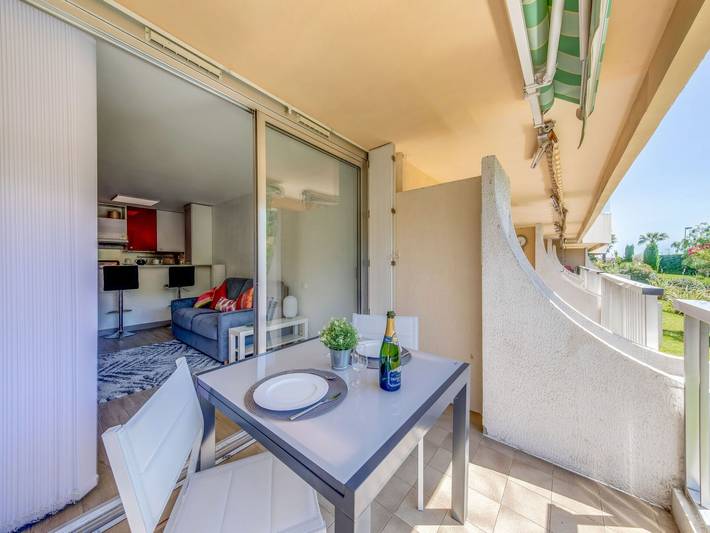 Gîte pour 2 personnes, avec terrasse dans Port Santa-Lucia - 4