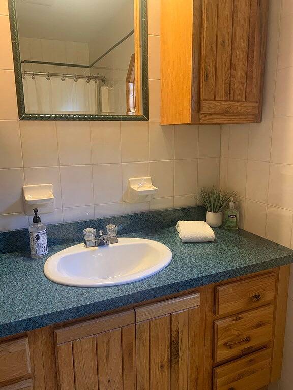 Vacation rental for 6 people, with yard and terrace in Lake George