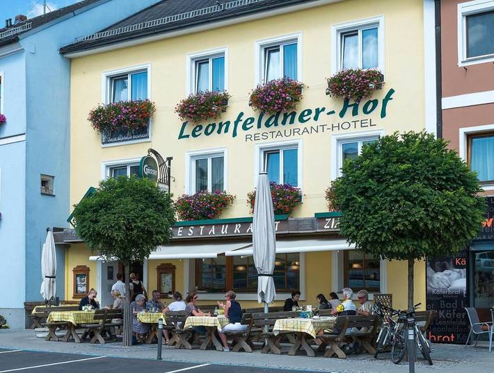 Ferienhaus für 2 Personen, mit Whirlpool und Pool sowie Sauna und Garten