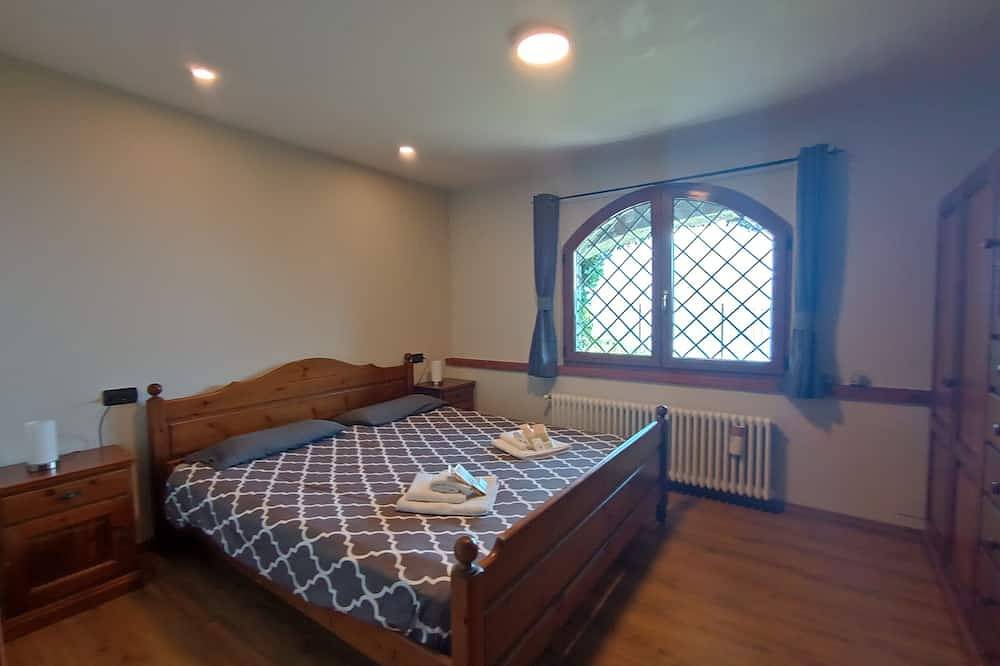 Villa für erholsame Ferien mit herrlichem Blick auf den Comer See in Vercana, Gemeinde Vercana