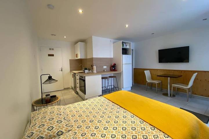 Ganze Wohnung, Apartment in Downtown Chalamont in Chalamont, Ain