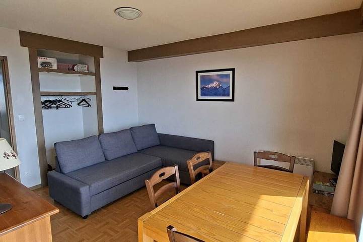 Appartement entier, Location à Chamrousse « l’écrin des neiges »
Au pieds des pistes, magnifique vue in Chamrousse, Parc national des Écrins
