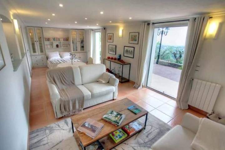 Location de vacances pour 2 personnes, avec jardin et terrasse à Saint-André-de-la-Roche - 2