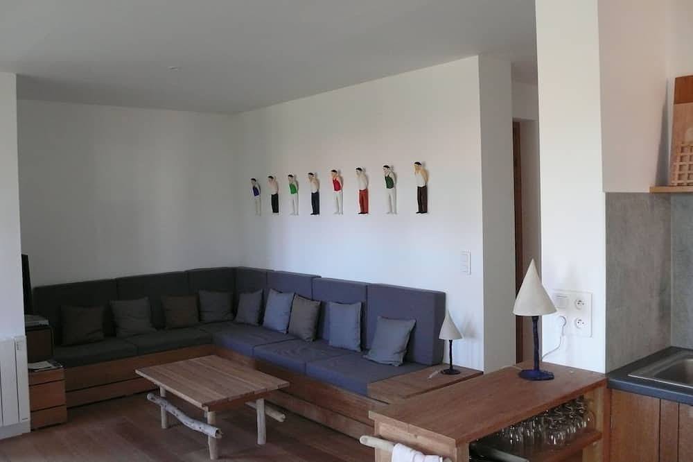 New eco-certified house near the beach in Galéria, Parc naturel régional de Corse