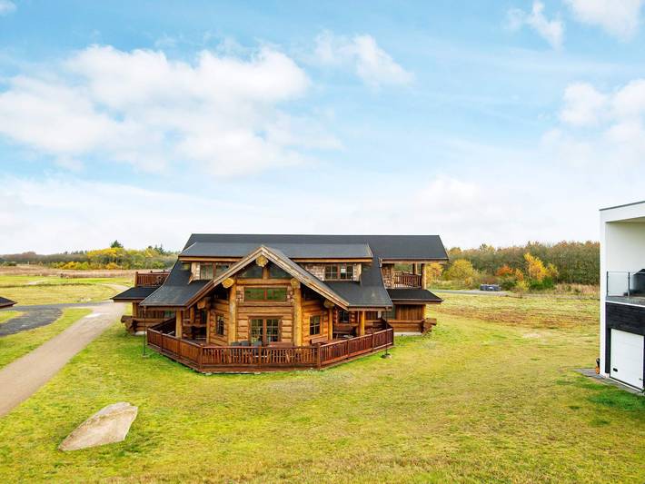 Ferienhaus für 12 Personen, mit Pool und Terrasse, kinderfreundlich - 1