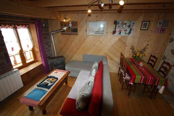 Gîte pour 4 personnes, avec terrasse et jardin à Linthal