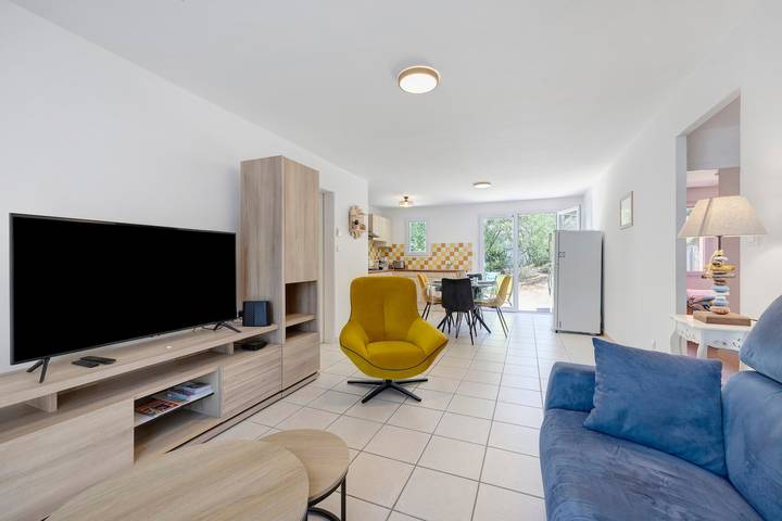 Holiday Home “Les Pins des Conches” in Longeville sur Mer – Near Surf Beaches! in Longeville-sur-Mer, Vendée
