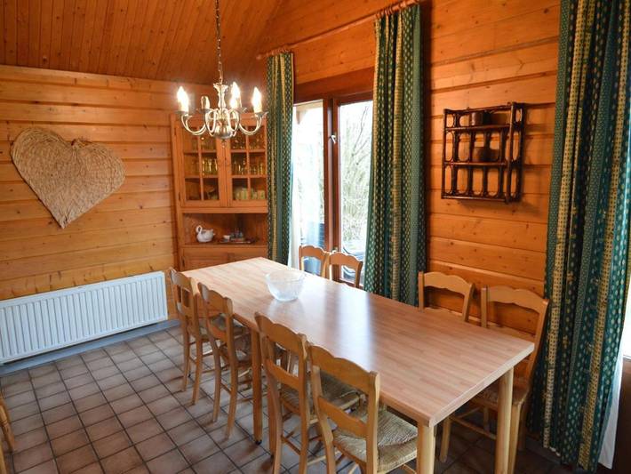Gîte pour 8 personnes, avec sauna et jardin ainsi que terrasse et vue sur le lac dans Sourbrodt - 2