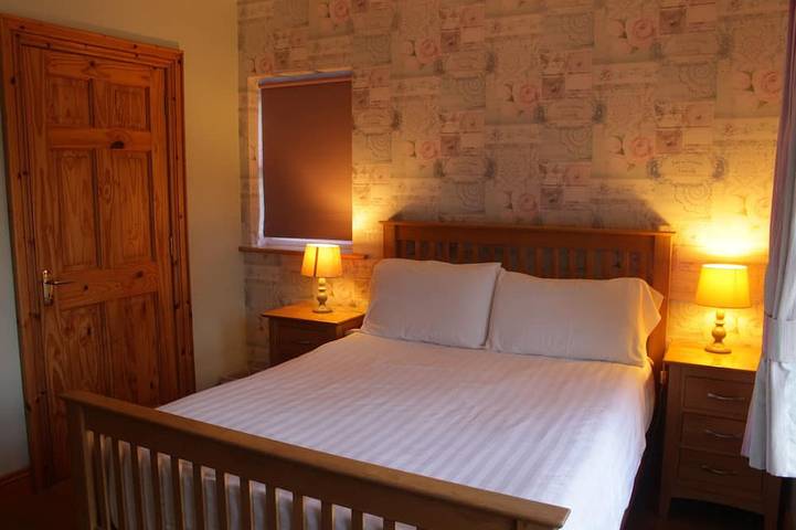 Ferienhaus für 7 Personen, mit Terrasse und Garten sowie Whirlpool in County Donegal - 2