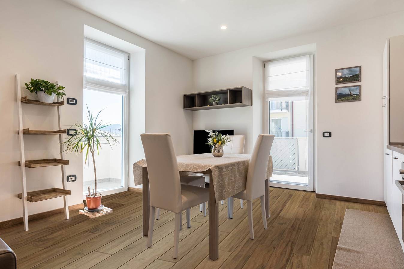 Ganze Wohnung, Ferienwohnung "Villa Vacanze Pink Lady" mit Bergblick, Terrasse und Gemeinschaftsgarten in Tuenno, Ville d'Anaunia