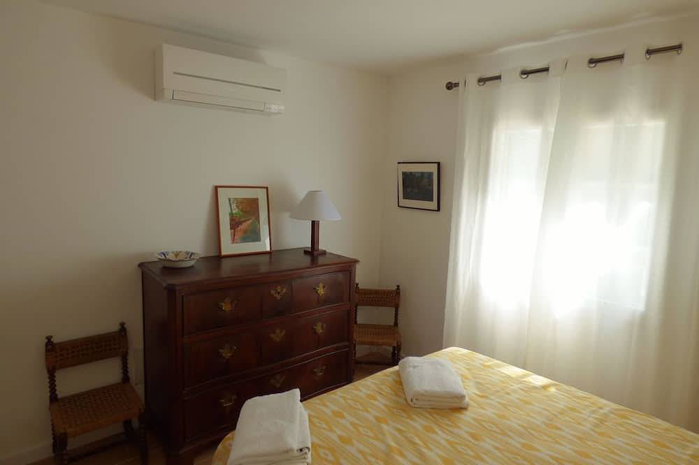 Villa Herdain, drei Schlafzimmer, Klimaanlage, Pool, sehr nah am Strand in Bonaire, Alcúdia