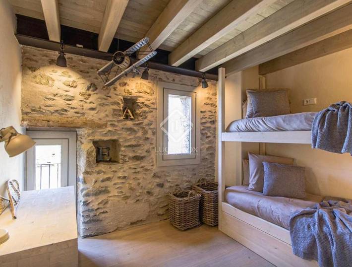 Casa rural para 8 personas, con Terraza además de Jardín y Vistas en Puigcerdá - 4