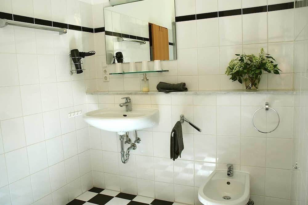 Ganze Wohnung, Ferienwohnung direkt am Twernsee in Luhme, Rheinsberg