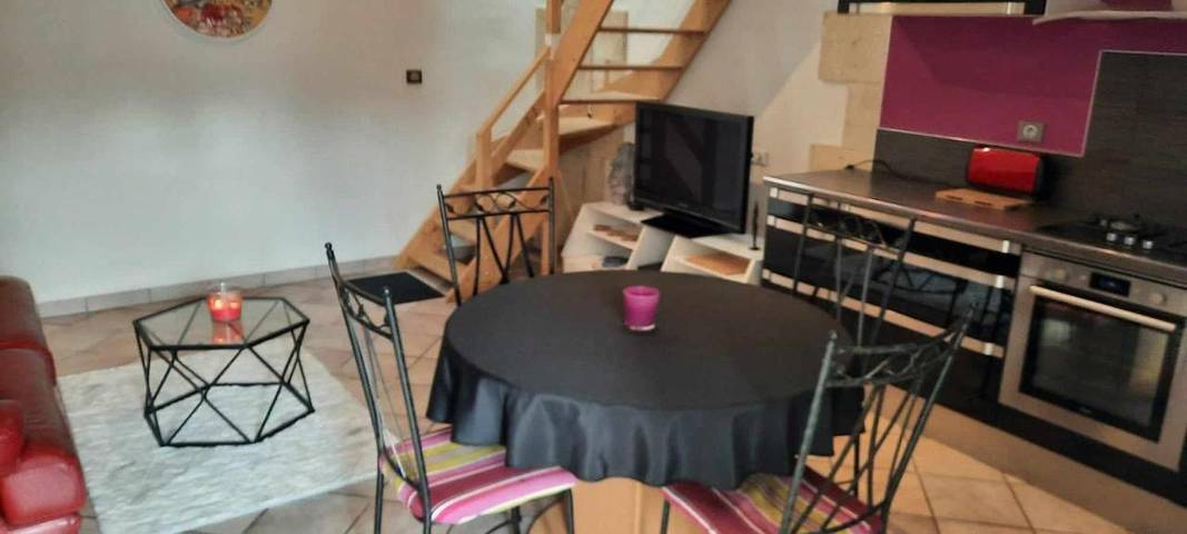 Location de vacances pour 4 personnes, avec jardin et terrasse à Saint-Loubès - 2