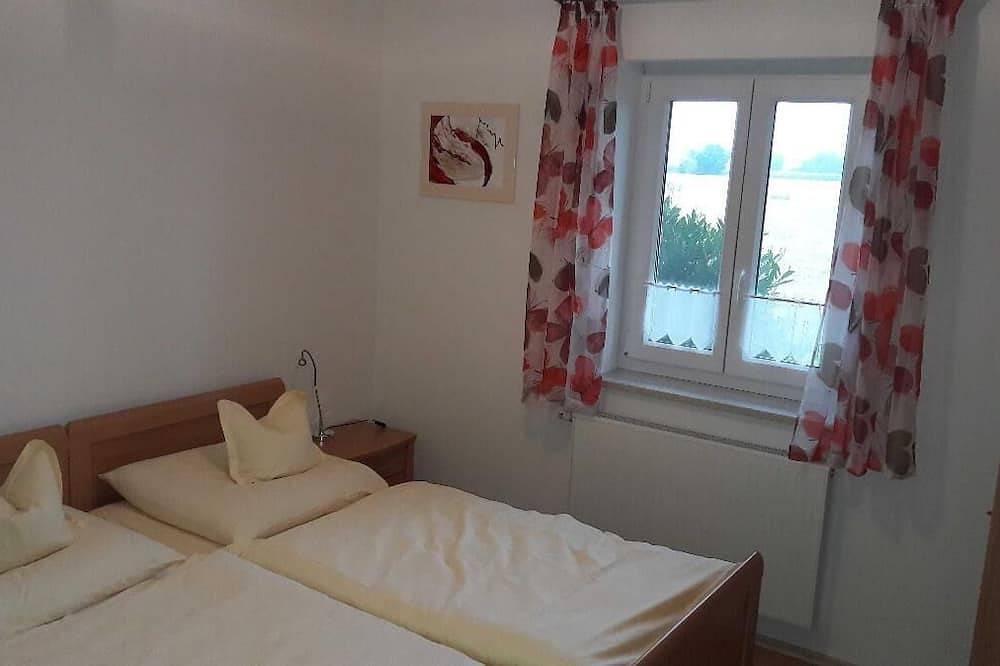 Ganze Wohnung, Gemütliche Fewo (70qm) mit 2 Schlafzimmern, voll ausgestattete Küche in Muhr am See, Fränkisches Seenland
