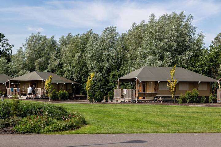 Zelt für 2 Personen, mit Terrasse und Ausblick
