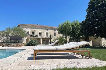 Gîte pour 2 personnes, avec jardin ainsi que piscine et jacuzzi à Saint-Paulet-de-Caisson