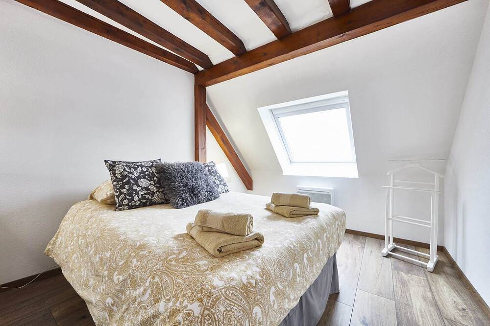 Entire apartment, Cosy gîte in winegrower's house - Ophélia 3 persons in Gertwiller, Sélestat-Erstein region