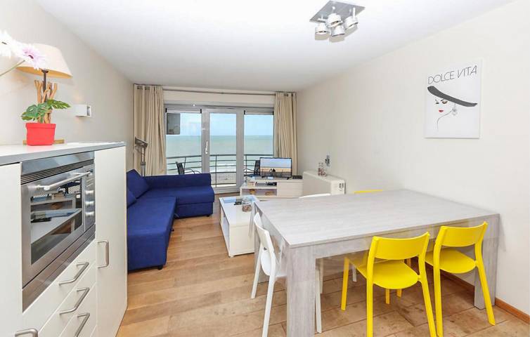 Appartement de vacances entier, Appartement de vacances pour 6 personnes avec terrasse in Ville d'Ostende, Oostende