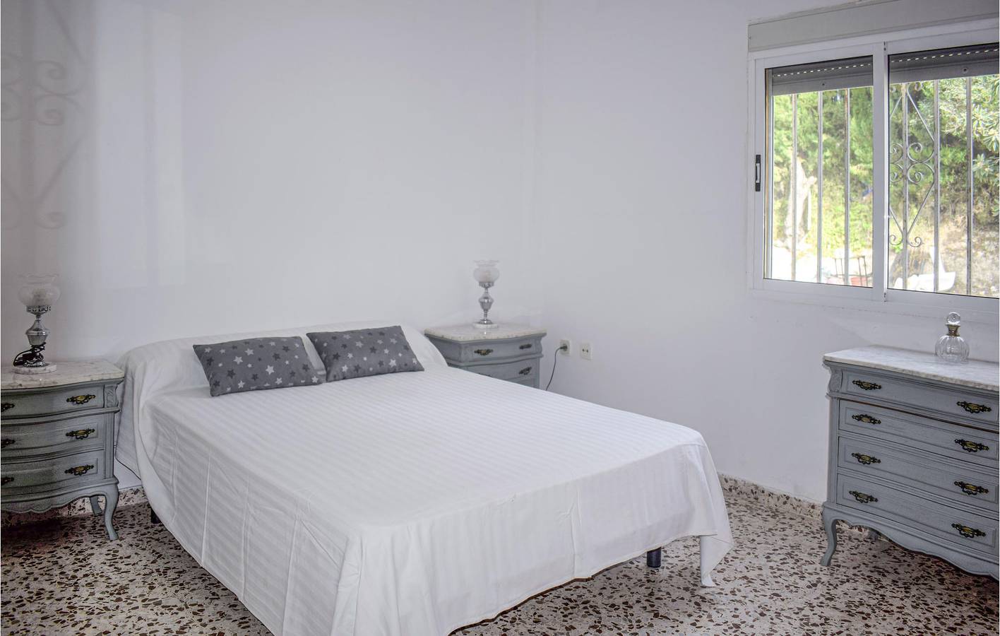 Apartamento de 157 pies cuadrados con terraza, piscina y aparcamiento in Játiva, Provincia de Valencia