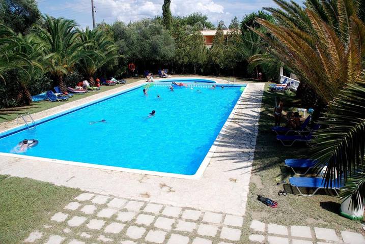 Bungalow für 5 Personen, mit Pool und Terrasse, mit Haustier auf Korfu - 2