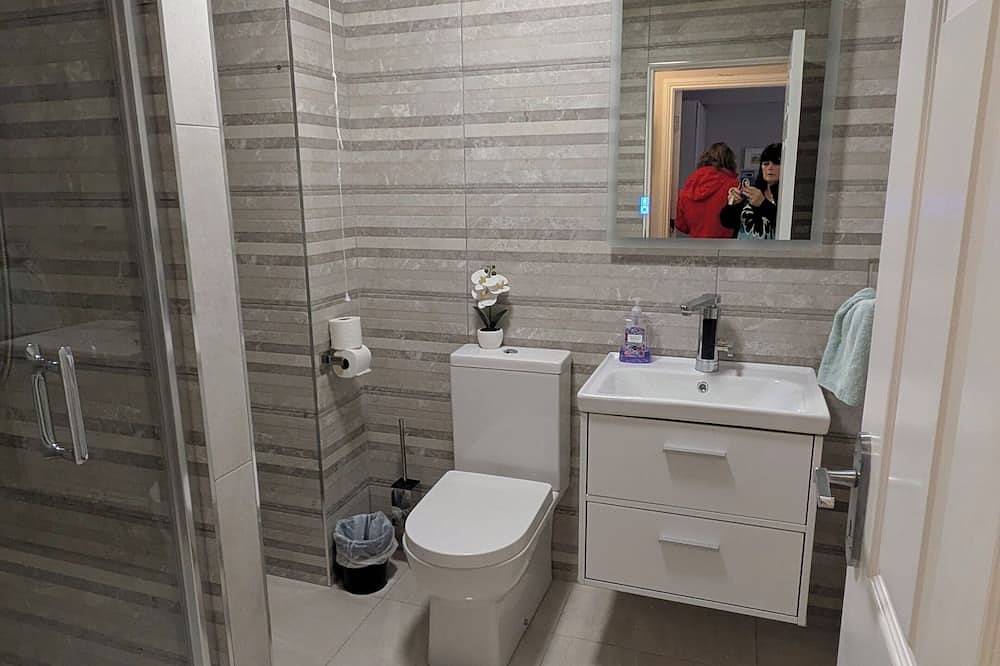Entire apartment, # 5 Central Killarney Apartment in Killarney, Killarney National Park