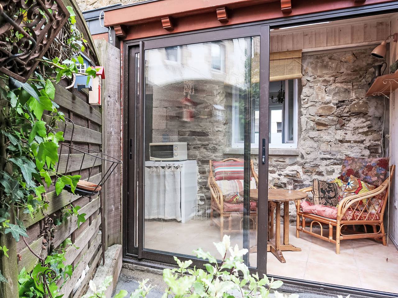 La douce Trégoroise in Tréguier, Rosa Granitküste