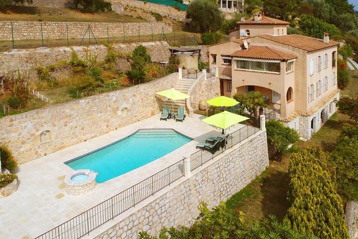 Gîte pour 6 personnes, avec balcon/terrasse et piscine à Saint-Jeannet - 4