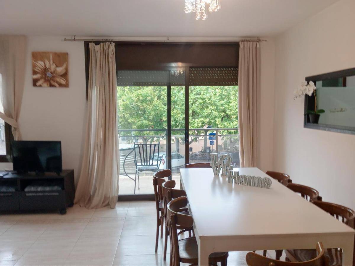 Apartamento entero, Four-Bedroom Apartment in Tremp, Costers del Segre