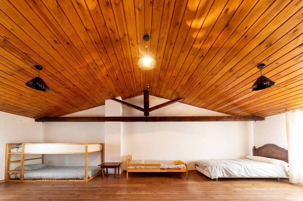 Two-Story Rural Home in Soria -with Bbq & Gameroom in Provincia de Soria