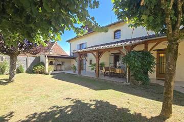 Gîte pour 4 personnes, avec jardin à Blis-et-Born
