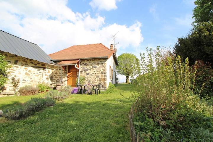 Gîte pour 5 personnes, avec jardin et terrasse dans Haute-Vienne - 2