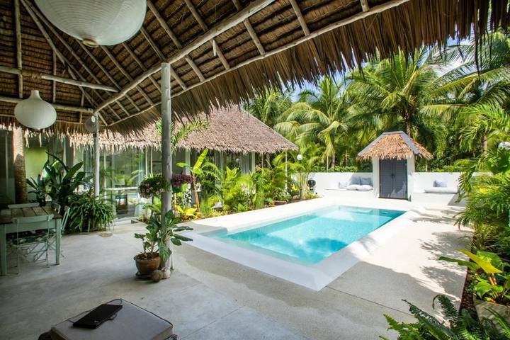 Maison d’hôte pour 2 personnes, avec vue et balcon ainsi que piscine et jardin dans Ko Phangan