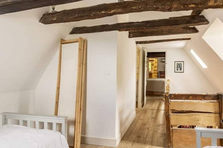 Location de vacances pour 5 personnes, avec terrasse ainsi que jardin et piscine à Saint-Robert - 4