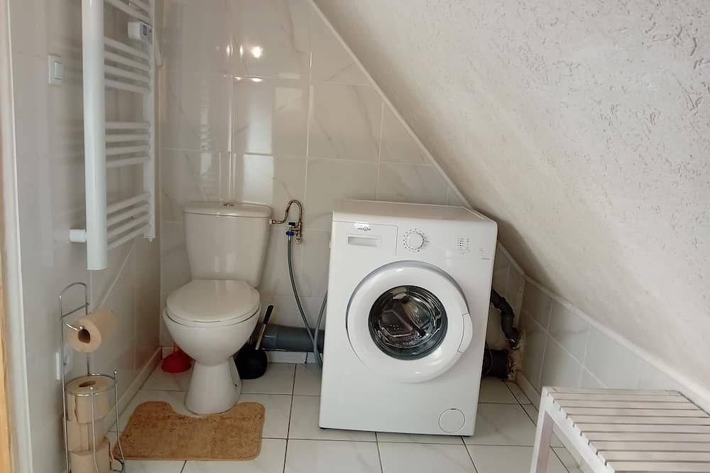 Ganze Wohnung, Apartment 44 m2 Located in a quiet village.  Shops nearby. in Kesseldorf, Region Weißenburg