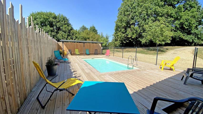 Gîte pour 11 personnes, avec terrasse et piscine, animaux acceptés dans Parc Naturel Régional de Millevaches en Limousin - 3