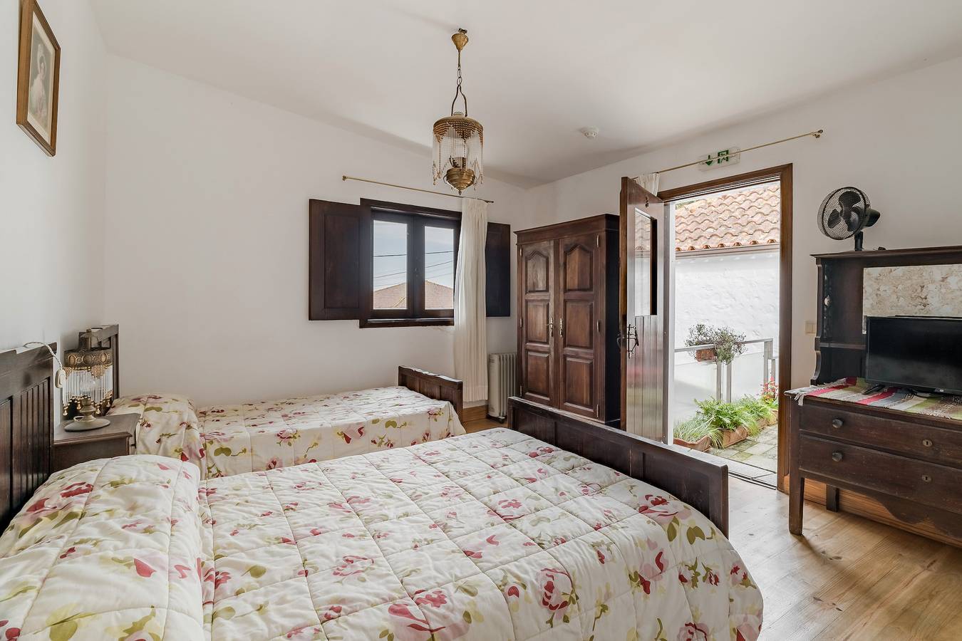 Zimmer 'Casa Do Caldas - Quarto 3' mit Gemeinschaftspool, gemeinsamer Terrasse und Wi-Fi in Retorta e Tougues, Porto Distrikt