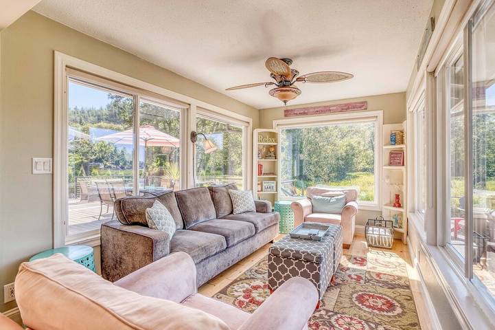 Vacation home for 8 people, with terrace in Oregon Coast