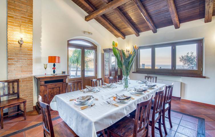 Ferienhaus für 9 Personen, mit Garten und Pool in Kalabrien - 4