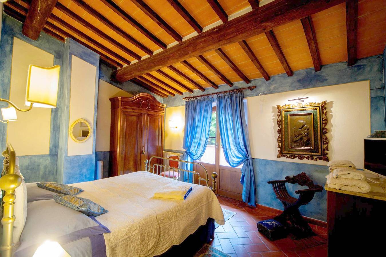 Panorama-Villa in sanften Hügeln der Toskana, gut angebunden, jeden Tag neu anreisen in Chiusi, Chianti